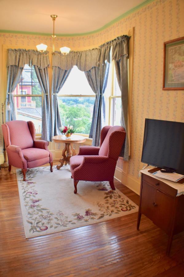 The Hancock House Bed & Breakfast Inn Dubuque Luaran gambar