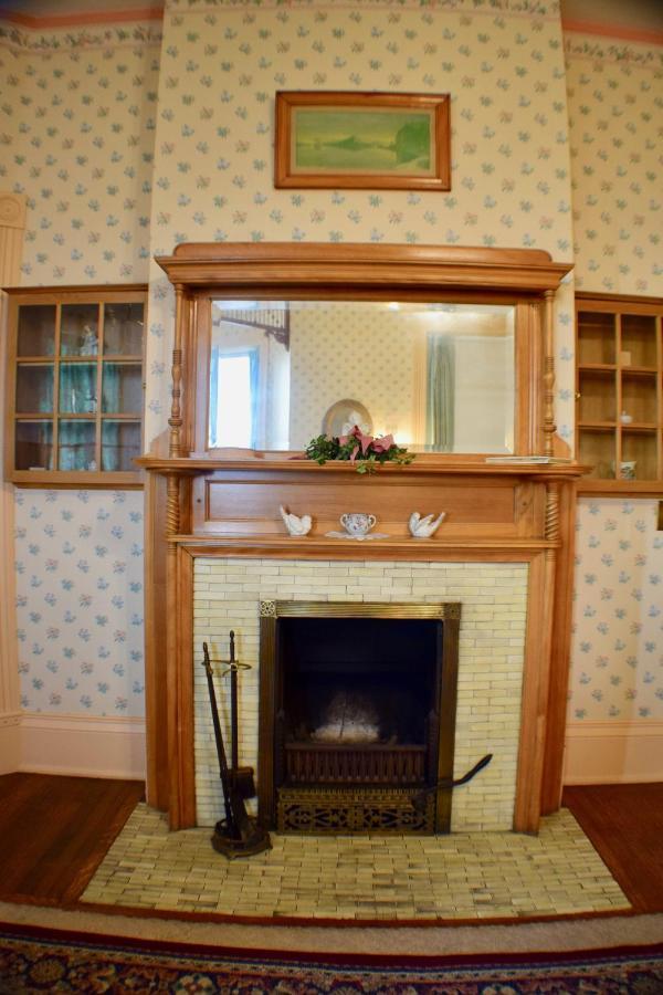 The Hancock House Bed & Breakfast Inn Dubuque Luaran gambar