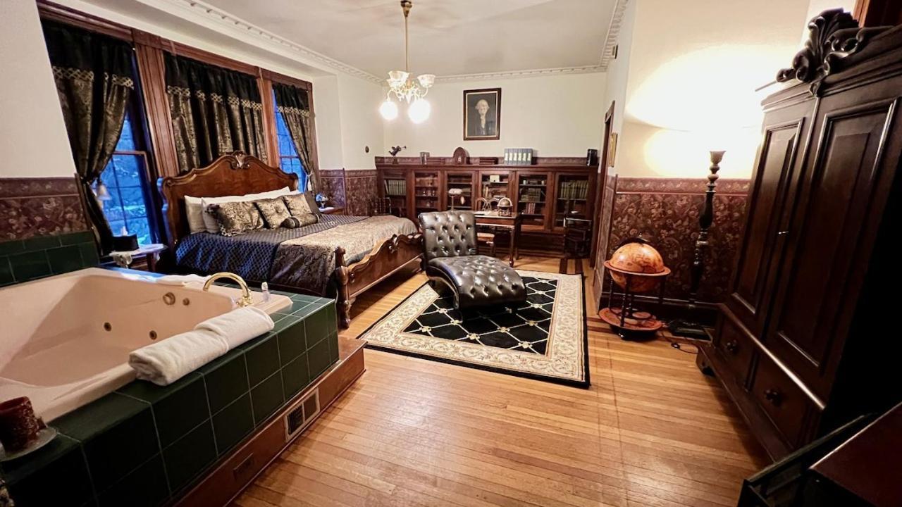 The Hancock House Bed & Breakfast Inn Dubuque Luaran gambar