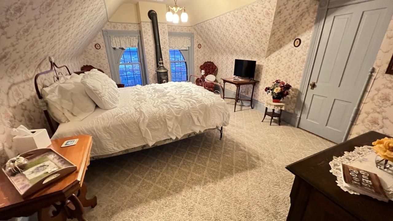 The Hancock House Bed & Breakfast Inn Dubuque Luaran gambar