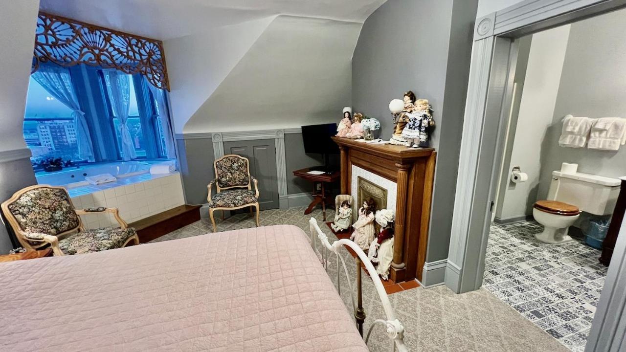The Hancock House Bed & Breakfast Inn Dubuque Luaran gambar