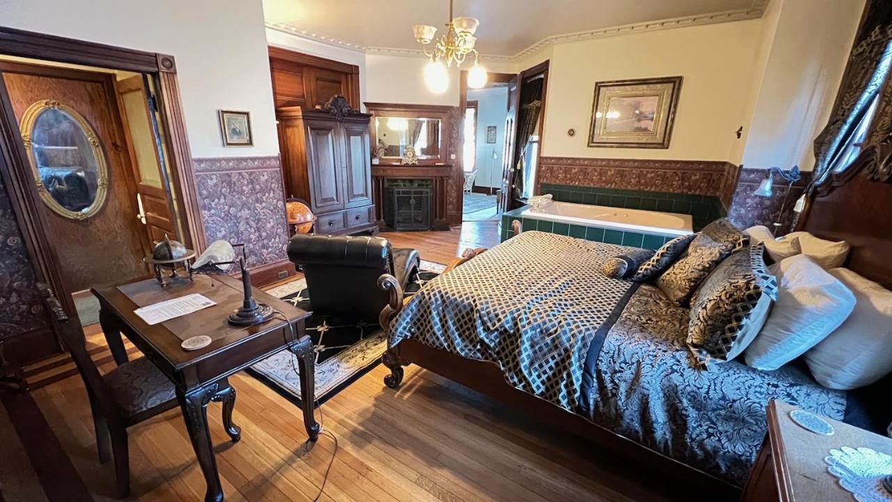 The Hancock House Bed & Breakfast Inn Dubuque Luaran gambar